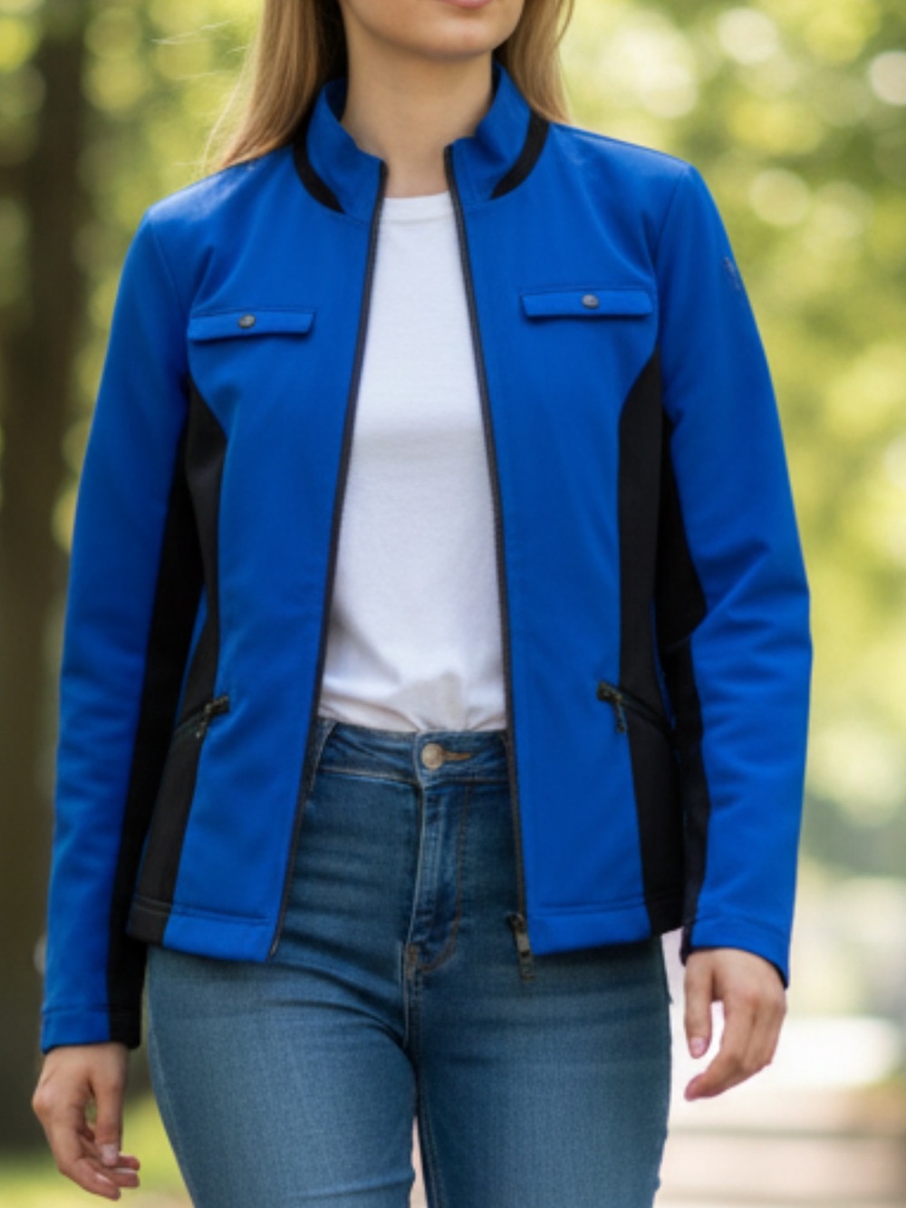 Chicos Zenergy Blue and Black Women’s Lightweight Golf Jacket sz L/XL